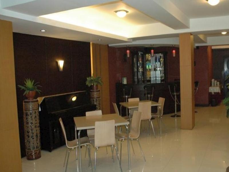 Hotel Bontocinde Макасар Екстер'єр фото
